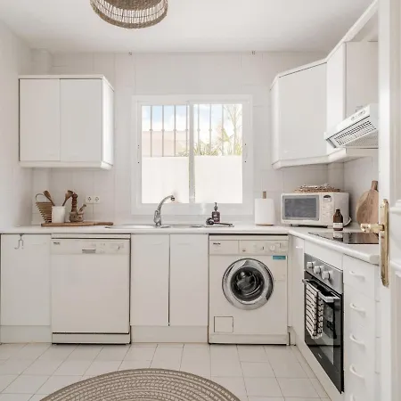 Jardines De Andalucia Bright 2 Bedroom *